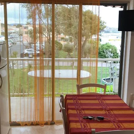 Agreable F1 Avec Balcon A Balaruc-les-bains, 4 Couchages, Animaux Admis - Fr-1-680-10 Appartement Balaruc-les-Bains